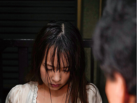 隣に引っ越してきた若くてかわいいシングルマザーに中年の俺がまさか「抱いてください」って言われるなんて…！？VOL.04　サンプル画像17